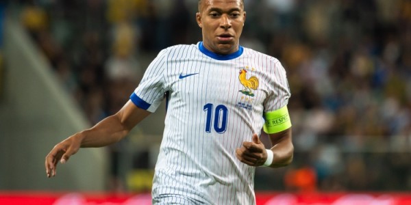 足球博彩-姆巴佩在王子公园球场进121球，现役法甲单一球场进球最多的球员