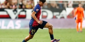 世体：巴萨计划将伯纳尔列入比赛名单，球员有望出战瓦伦西亚