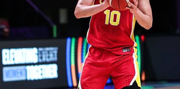 国际足联俱乐部世界杯-媒体人：王俊杰值得更多尊重&amp;amp;他是青少年的榜样 踏实打球&amp;amp;无花边