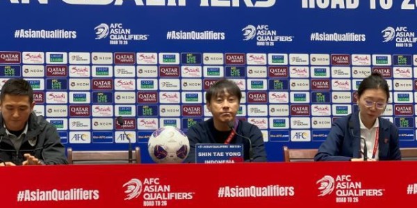 首页-申台龙：很欣赏中国队踢法 争取努力改善赢下一场