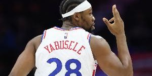 名记：亚布塞莱从掘金和尼克斯都收到两年1200万报价 选了尼克斯