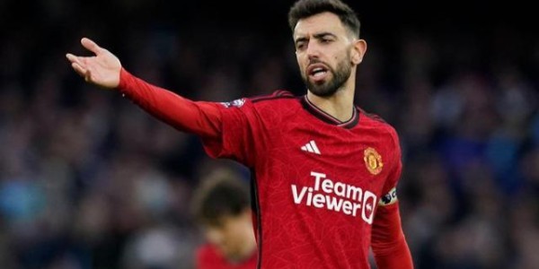 曼联9亿赞助肥约2025生效，不进欧冠每年倒扣千万